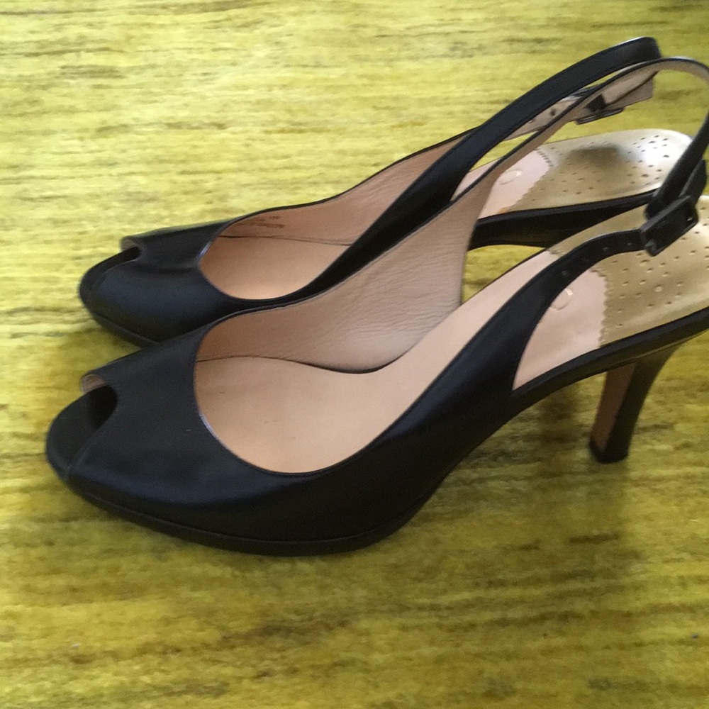 Cole Haan size 9 Nike Air black leather shoes